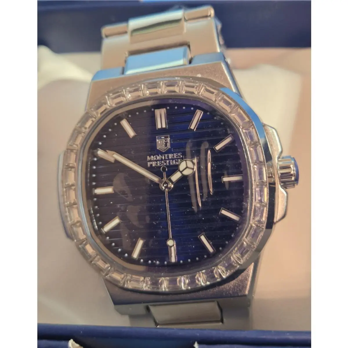 Invicta Montres Prestige Classic Men`s Quartz Watch Mpw - 0326