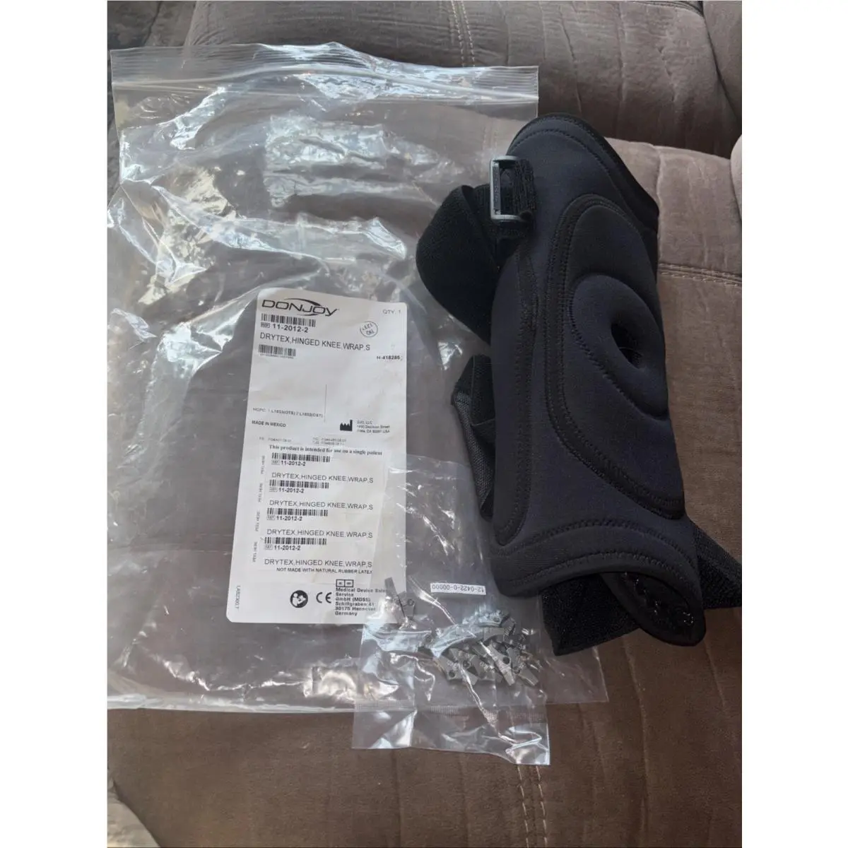 Donjoy Drytex Hinged Knee Brace S