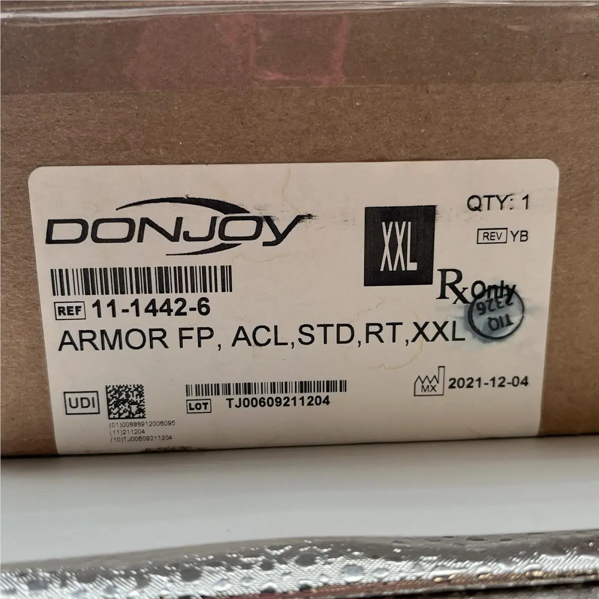 DonJoy  - DonJoy 11-1442-6 Armor - Armor - 11-1442-6 - Black 0