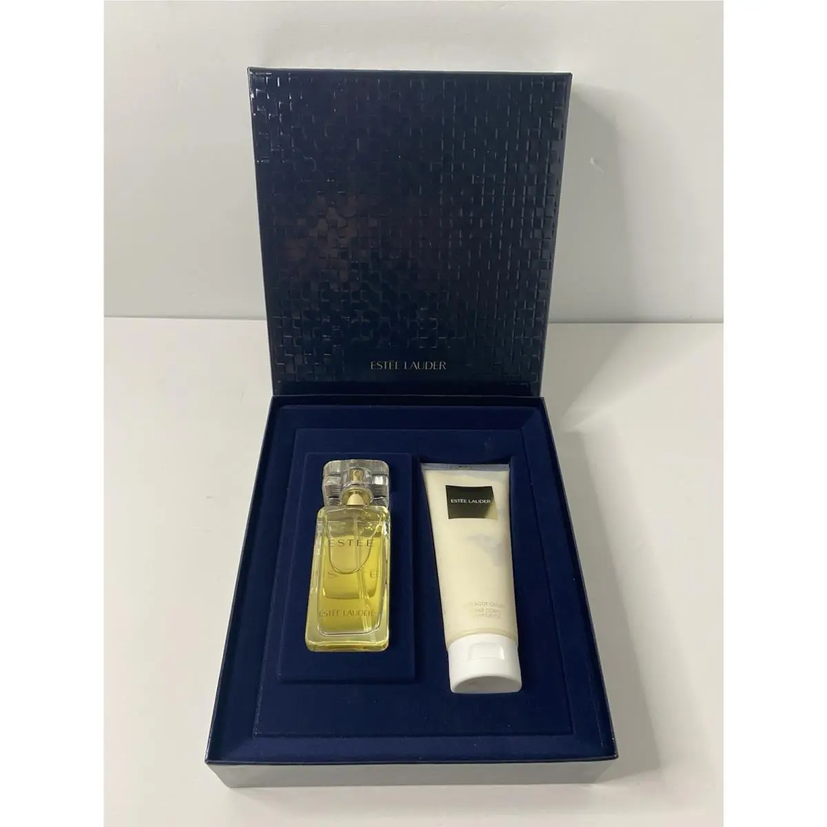 Estee Lauder All Over Luxuries Set Super Parfum 1.7oz Luxe Body Cream Perfume