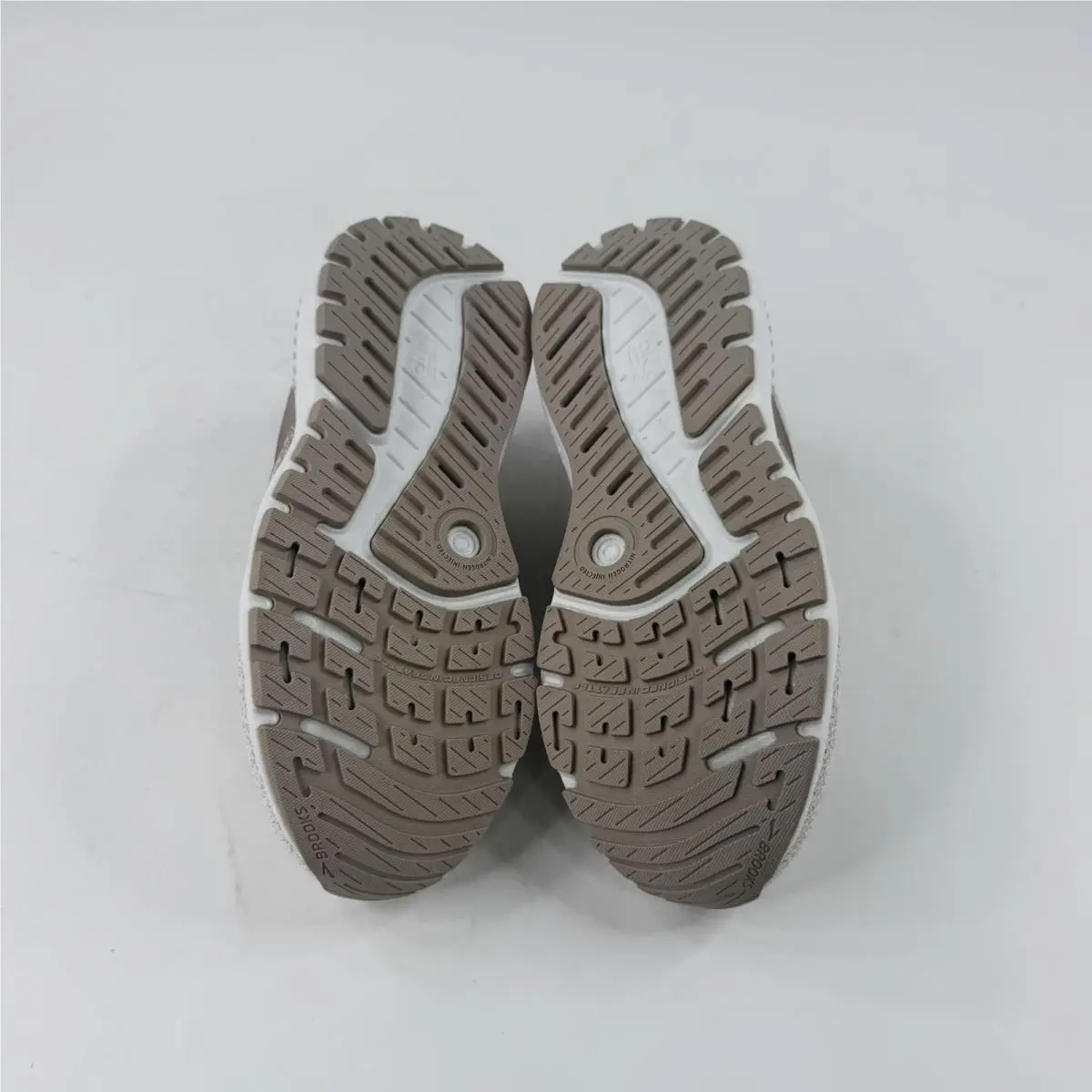 Brooks shoes - Brooks Ariel GTS 24 - Ariel GTS - Coconut, Chateau, Portabella 15