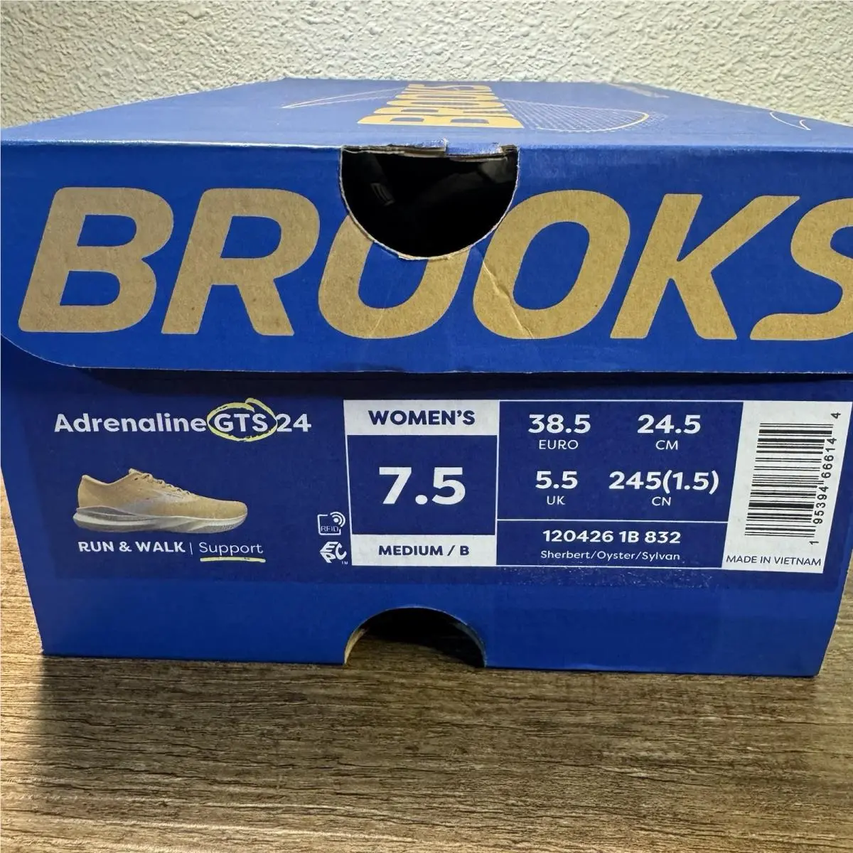 Brooks shoes - Brooks Adrenaline GTS 24 - Adrenaline GTS - 120426 1B 832 - Orange 0