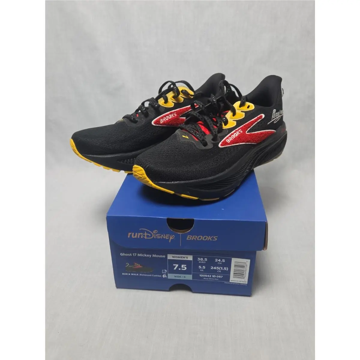 Brooks shoes - Brooks Ghost 17 - Ghost - 120542-1B-057 - Black 0