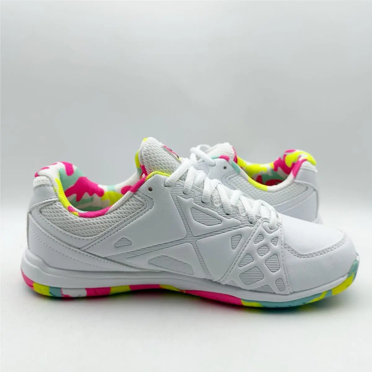 Fila shoes - White (UPC: 633641786721) 1