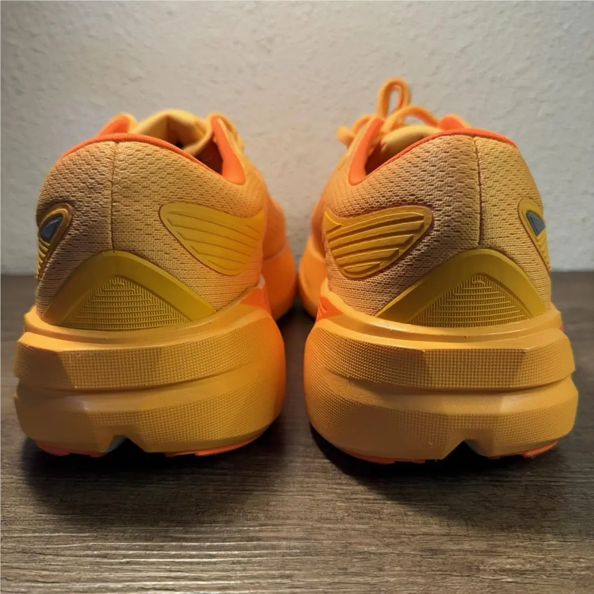 Brooks shoes - Brooks Ghost Max - Ghost Max - 1104641D887 - Orange 8