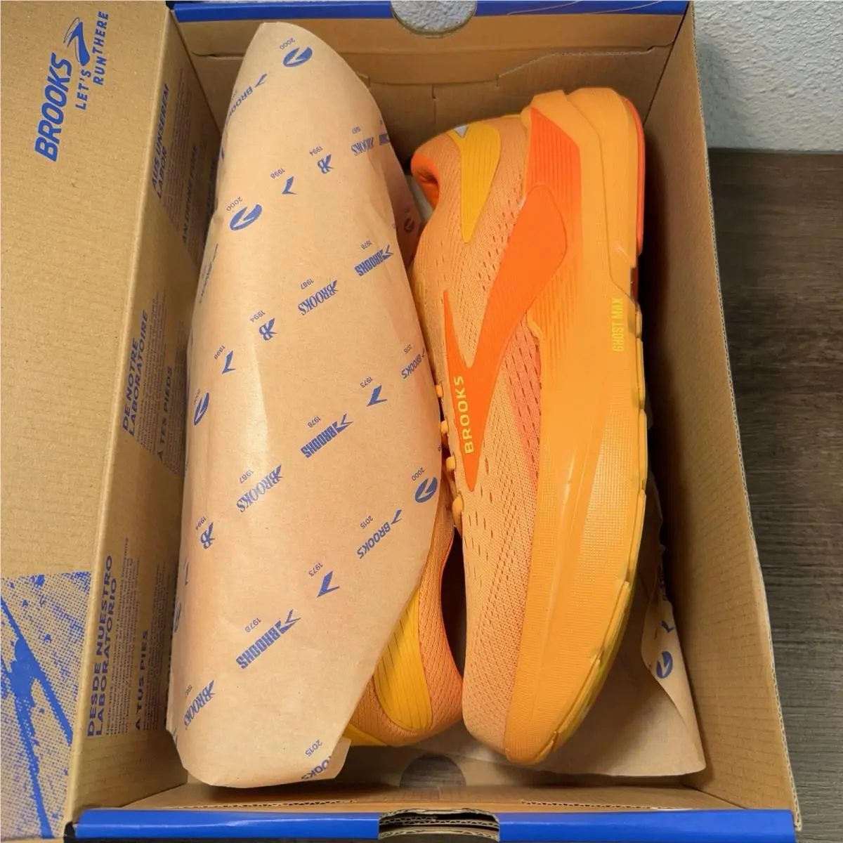 Brooks shoes - Brooks Ghost Max - Ghost Max - 1104641D887 - Orange 1