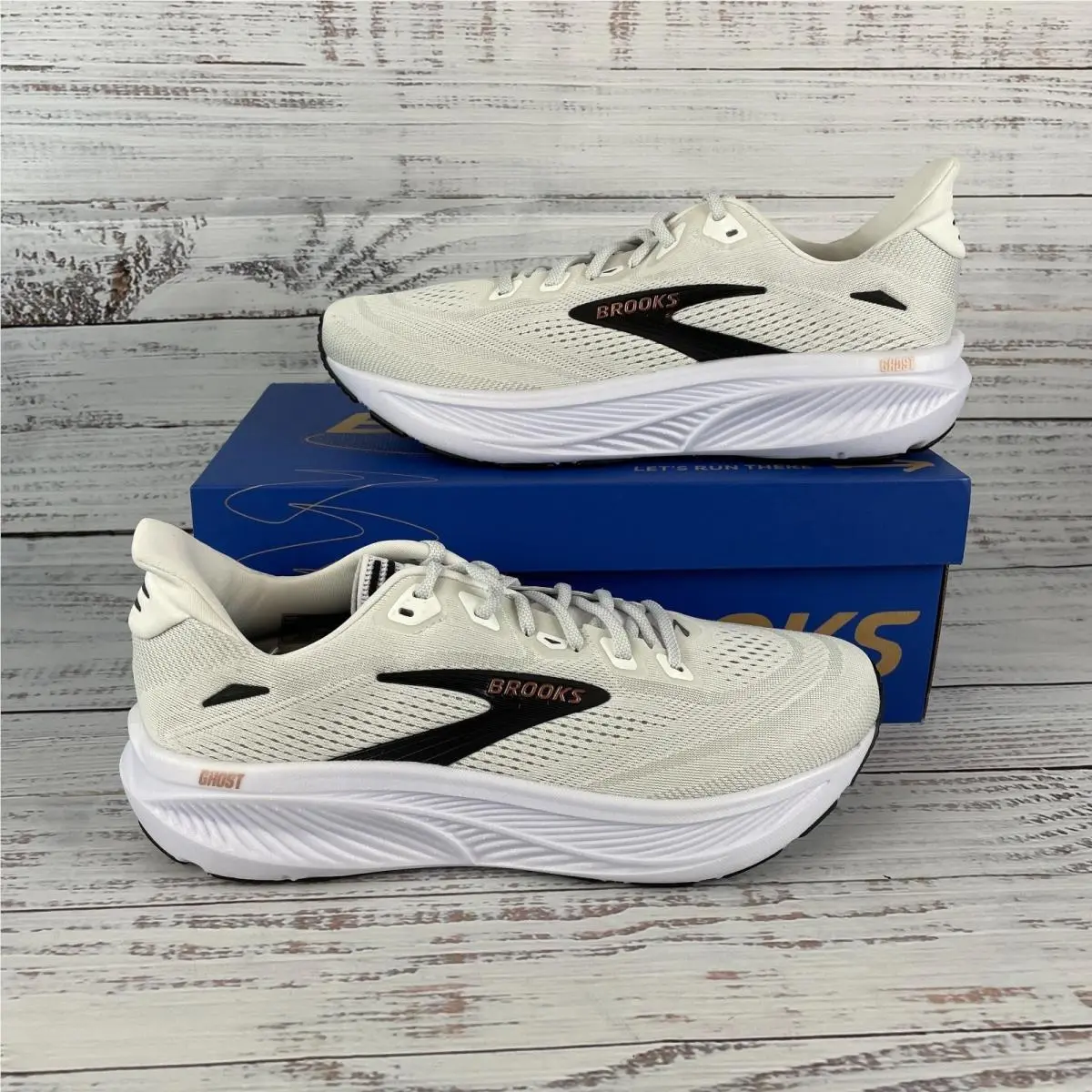 Brooks Ghost 18 Women’s 11.5 B Running Shoes White Black Rose Gold
