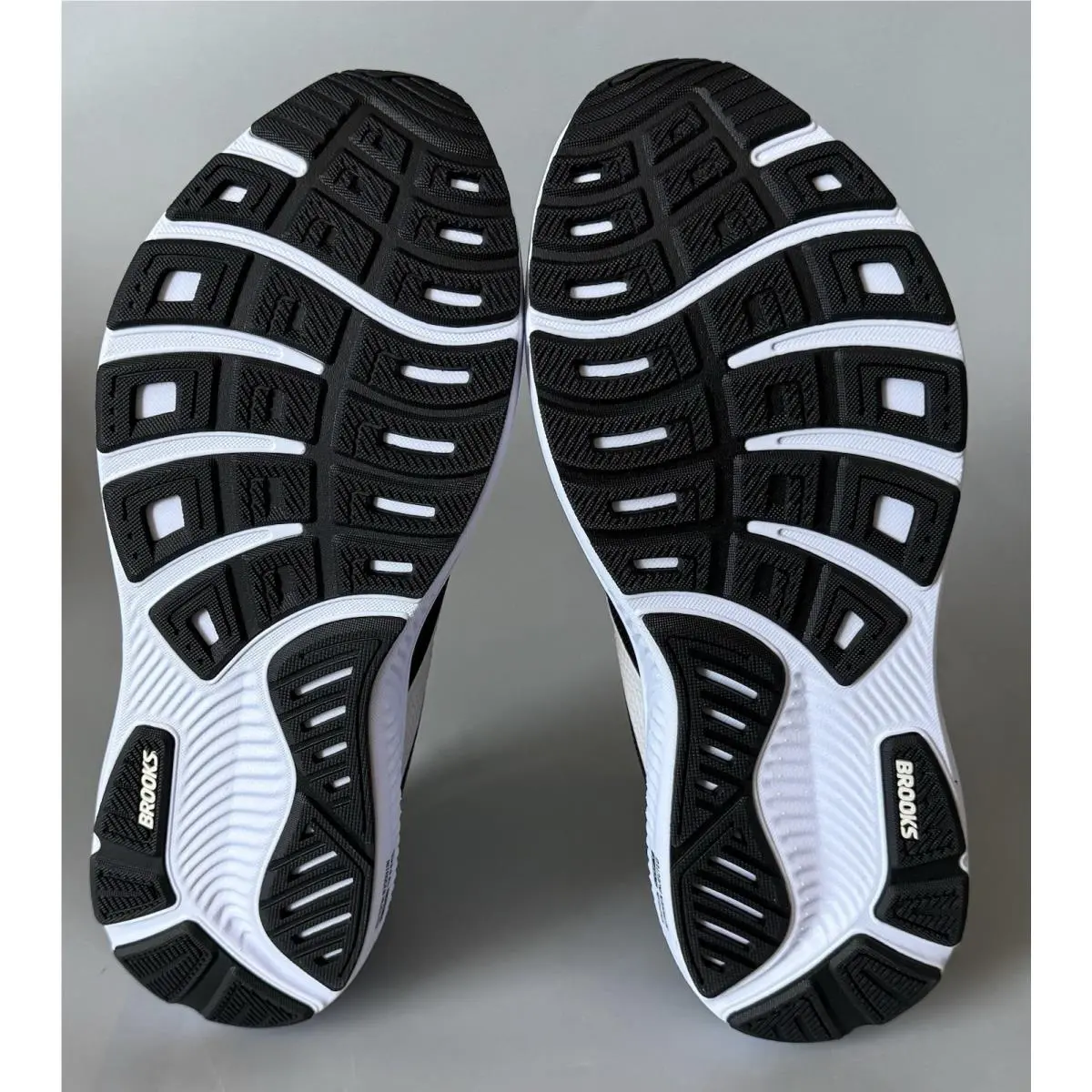 Brooks shoes - Brooks Ghost 17 - Ghost - Black/Grey/White (UPC: 0195394625219) 5