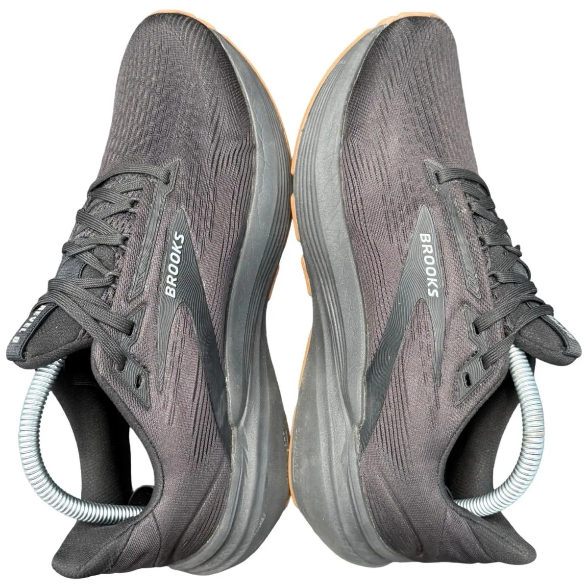 Brooks shoes - Brooks Revel 8 - Revel - Black 2