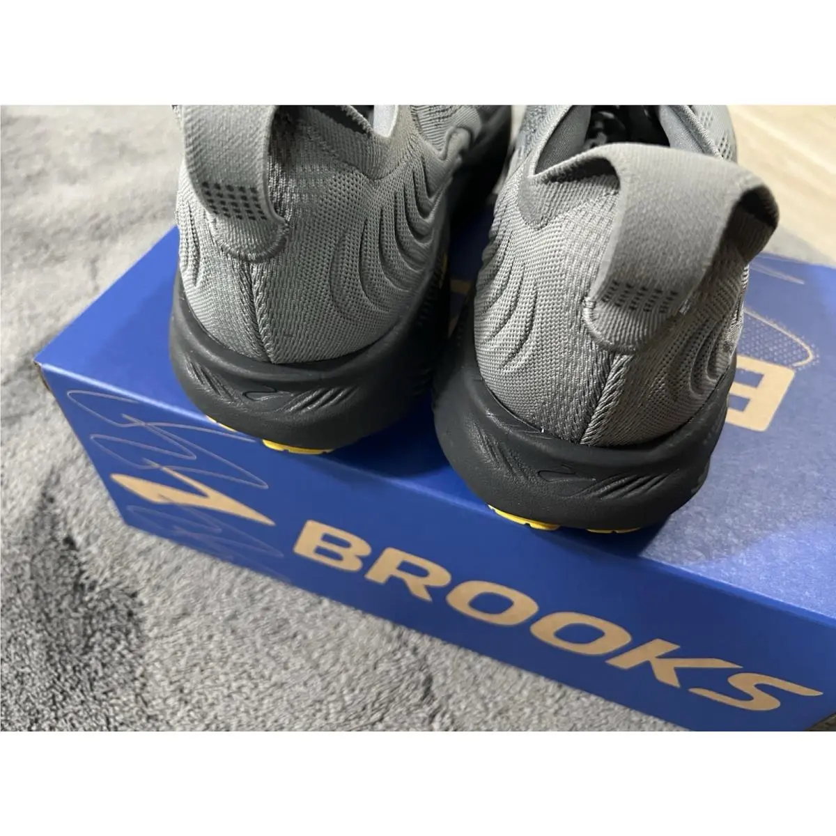 Brooks shoes - Brooks Adrenaline GTS 25 - Adrenaline GTS - Gray 2