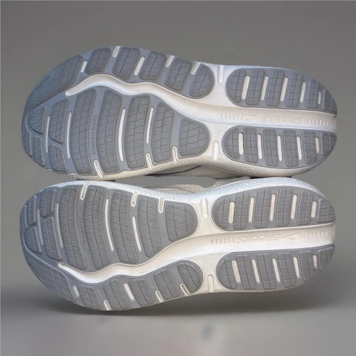 Brooks shoes - Brooks Ghost Max - Ghost Max - White (UPC: 0195394583175) 10