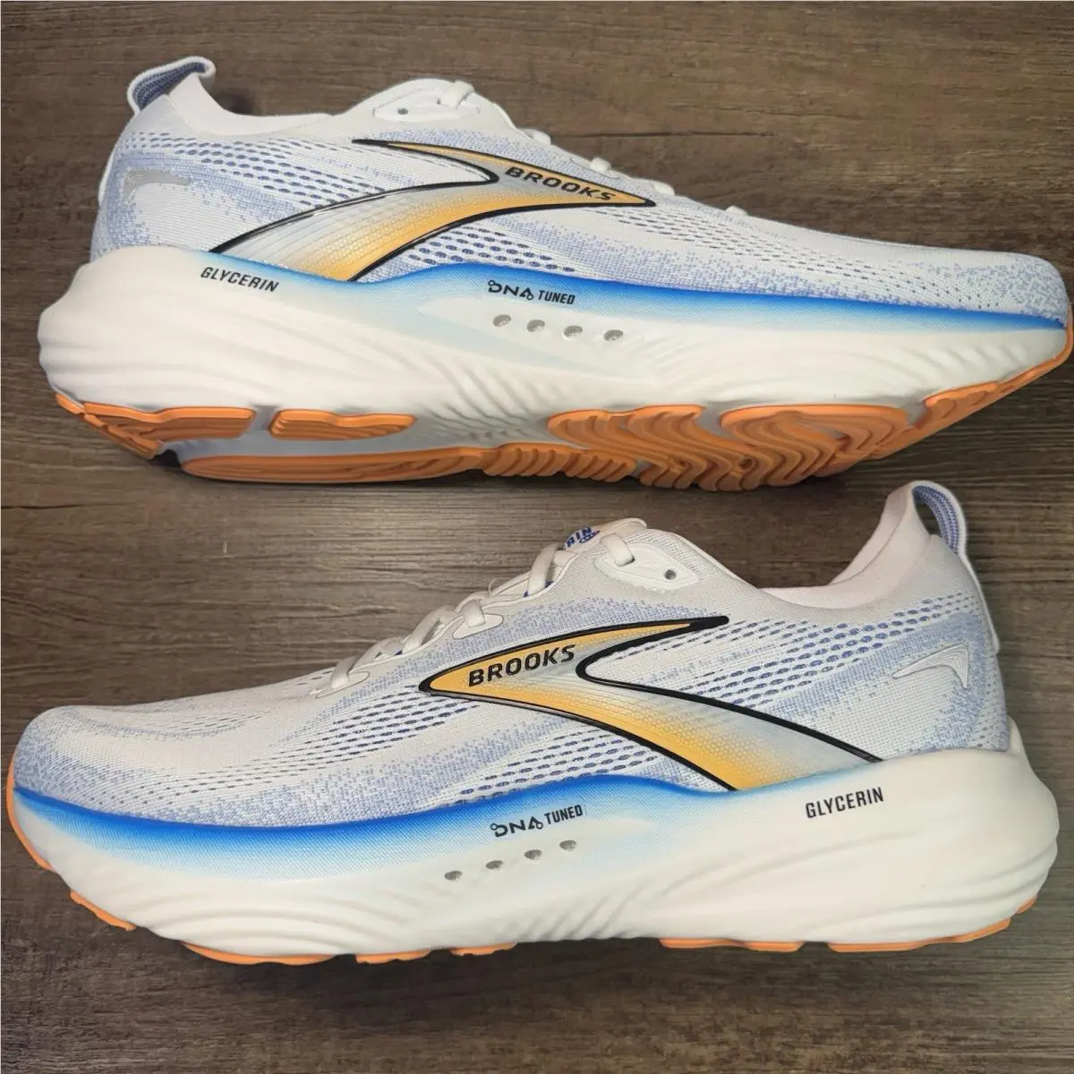 Brooks shoes - Brooks Glycerin 22 - Glycerin - 110445-1D-136 - White 3