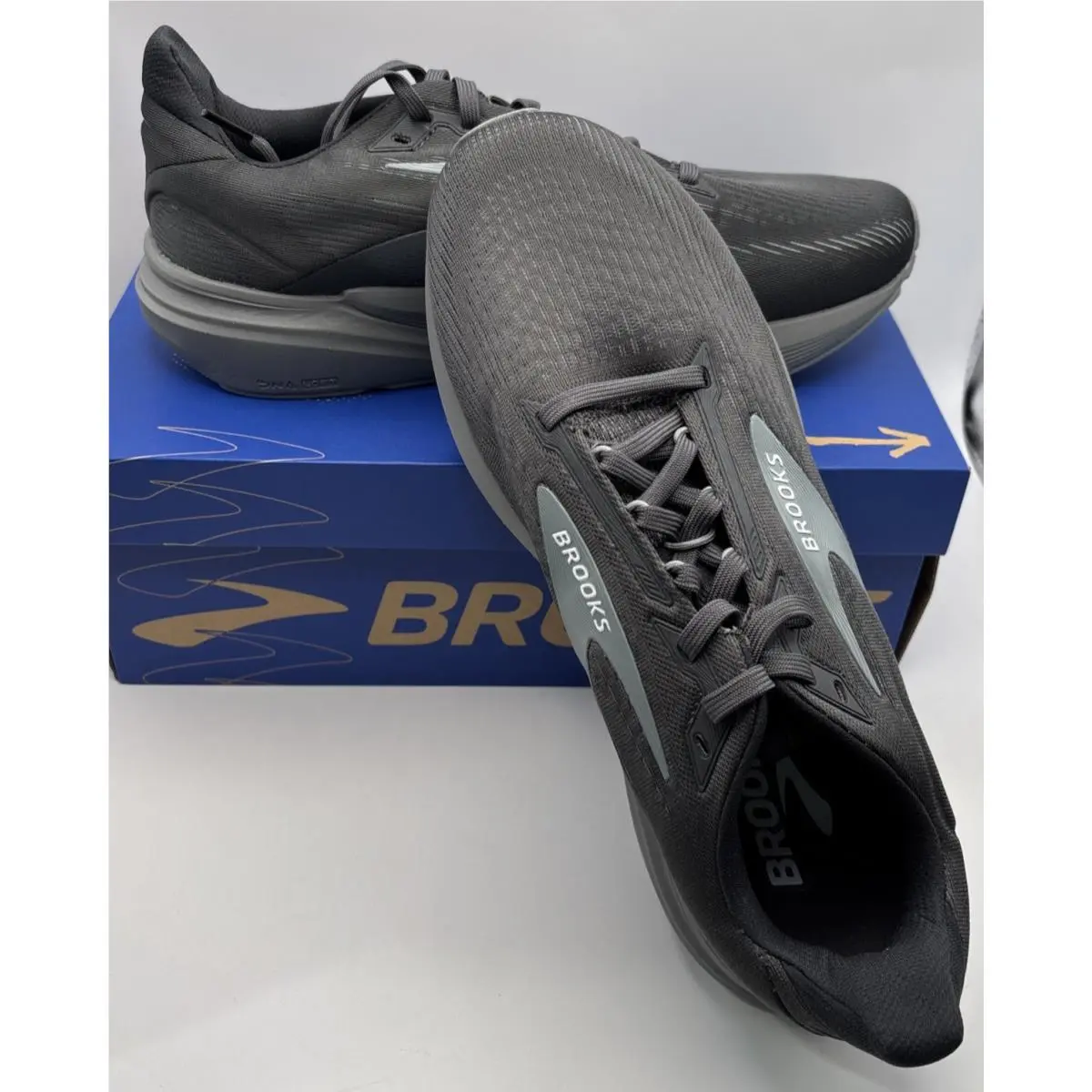 Brooks shoes - Brooks Revel 8 - Revel - Black (UPC: 195394684599) 0