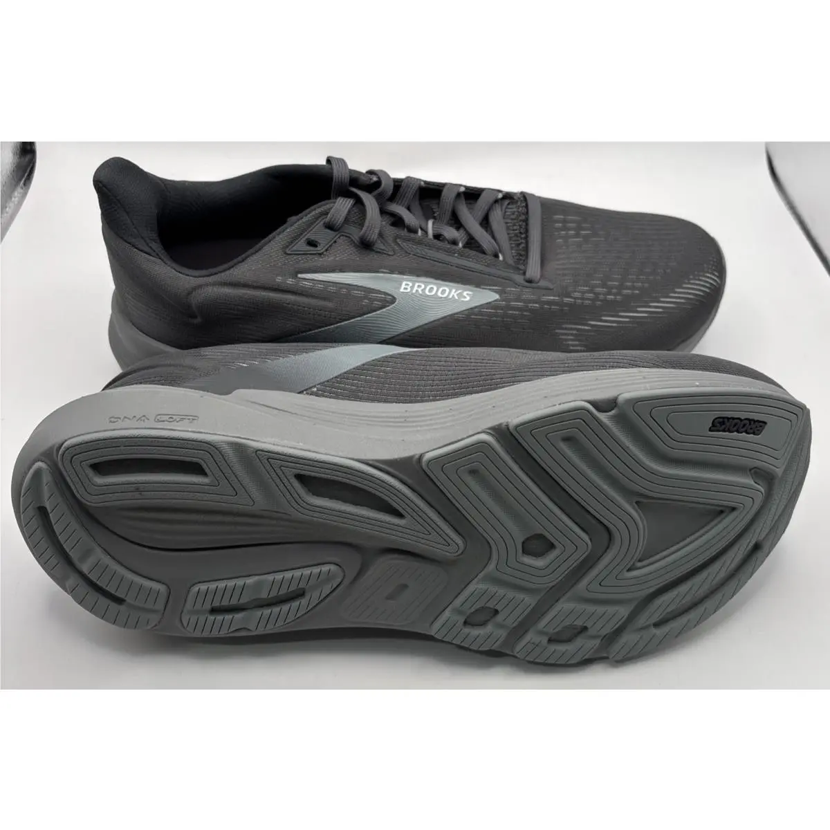 Brooks shoes - Brooks Revel 8 - Revel - Black (UPC: 195394684599) 1