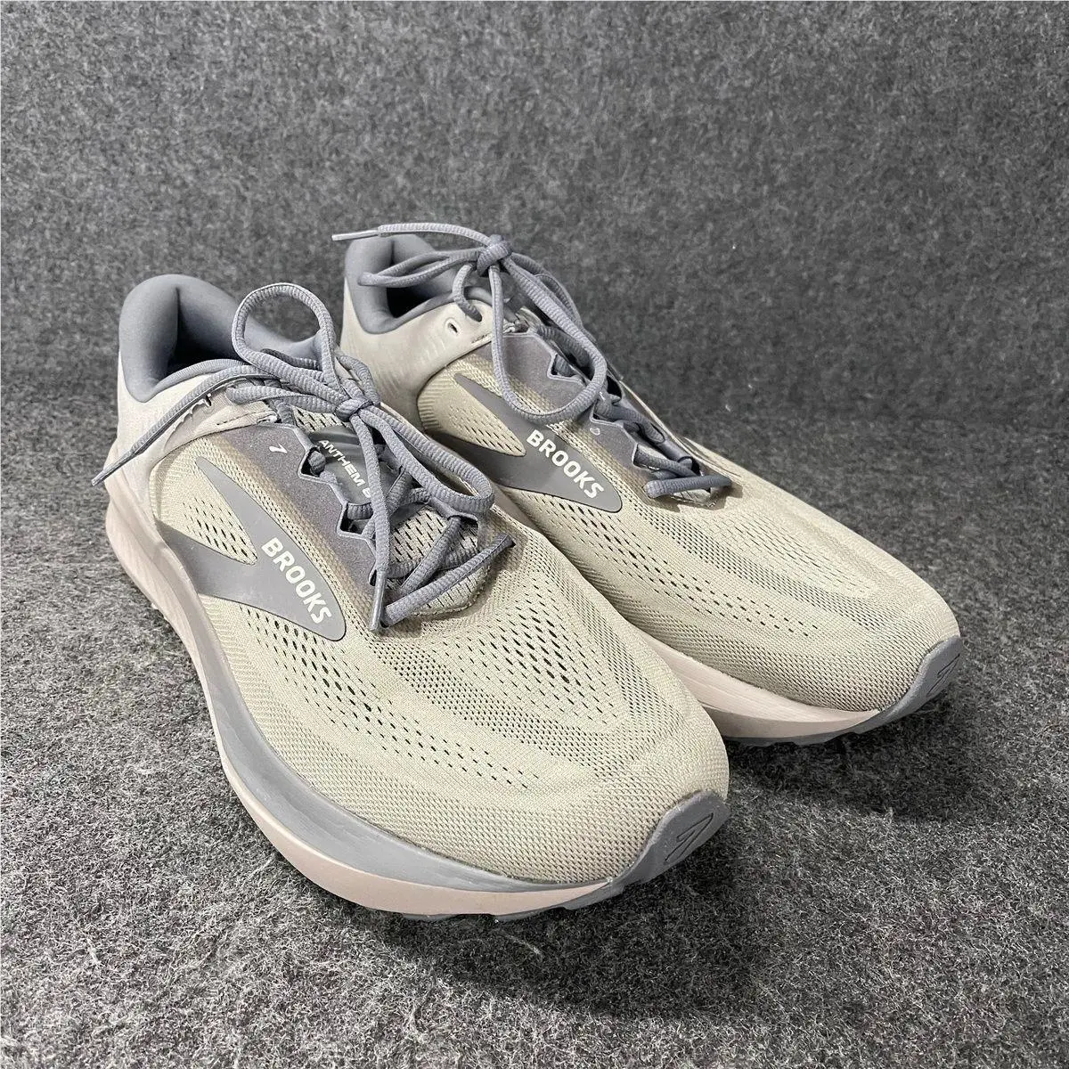 Brooks Anthem 8 Running Shoes Men`s Size 14 Rock Ridge/grey/coconut