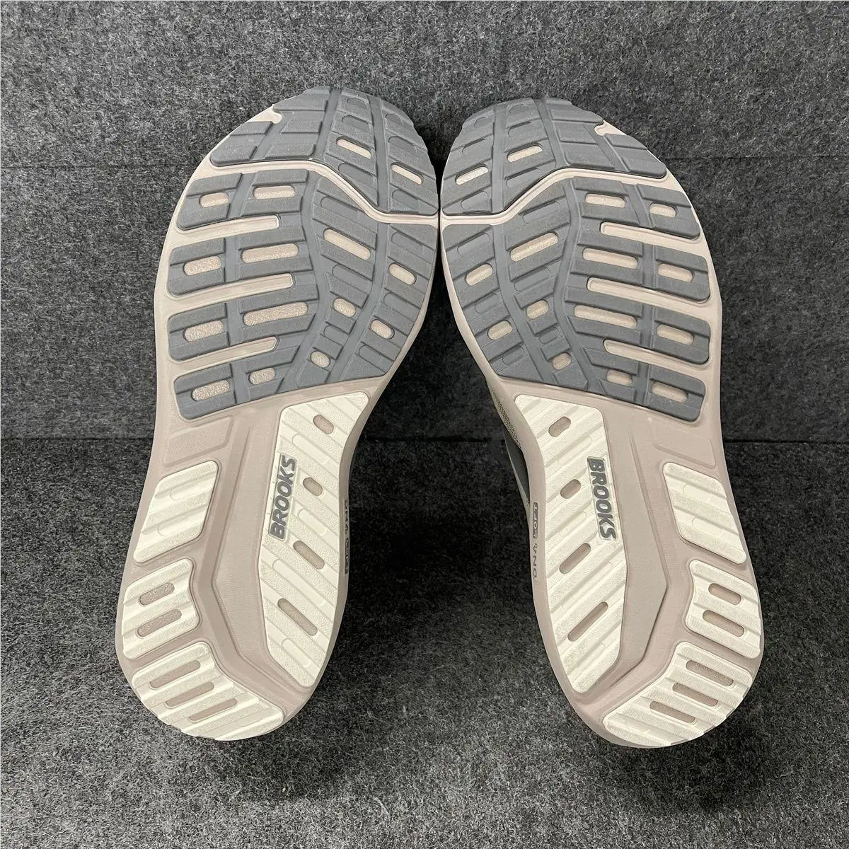 Brooks shoes - vs-201366 - vs-201366 - Multicolor (UPC: 195394749021) 2