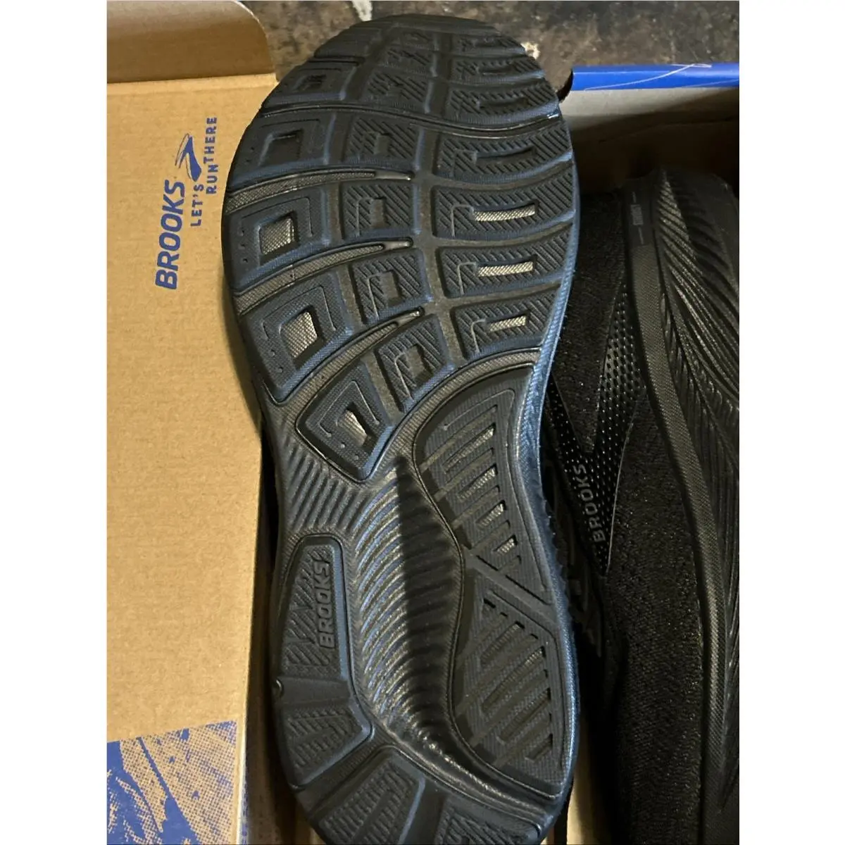 Brooks shoes - Brooks Ghost 17 - Ghost - Black 2