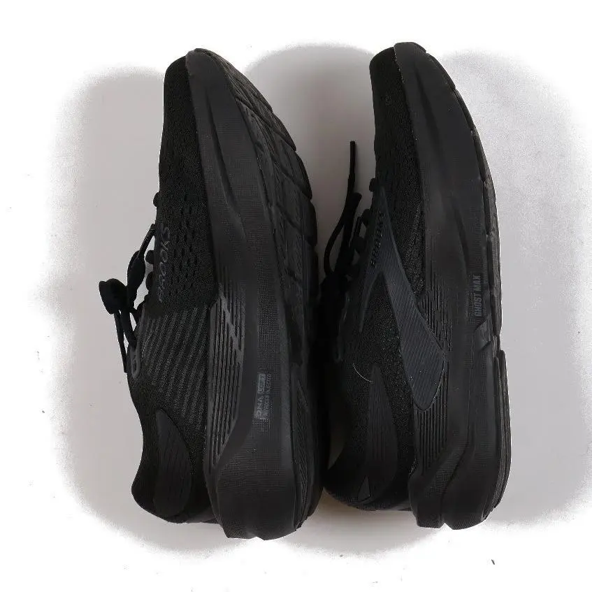Brooks shoes - Brooks Ghost Max 3 - Ghost Max - Black 2