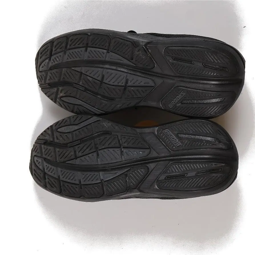 Brooks shoes - Brooks Ghost Max 3 - Ghost Max - Black 1