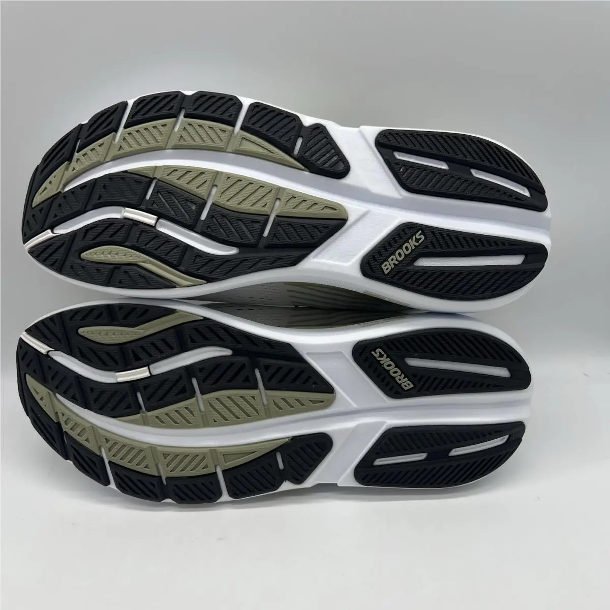 Brooks shoes - Brooks Ghost Max - Ghost Max - neutral 7