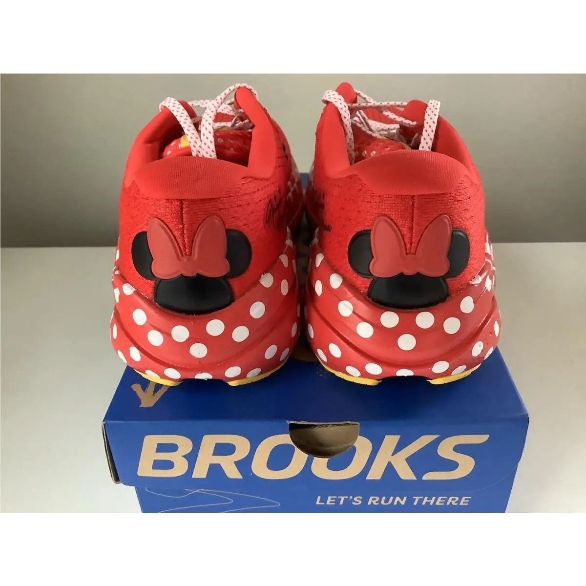 Brooks shoes - Brooks Ghost Max - Ghost Max - Red 2