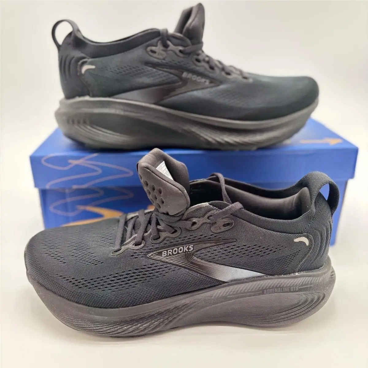Brooks shoes - Adrenaline GTS Max Cushion - Adrenaline GTS Max Cushion - Black 2