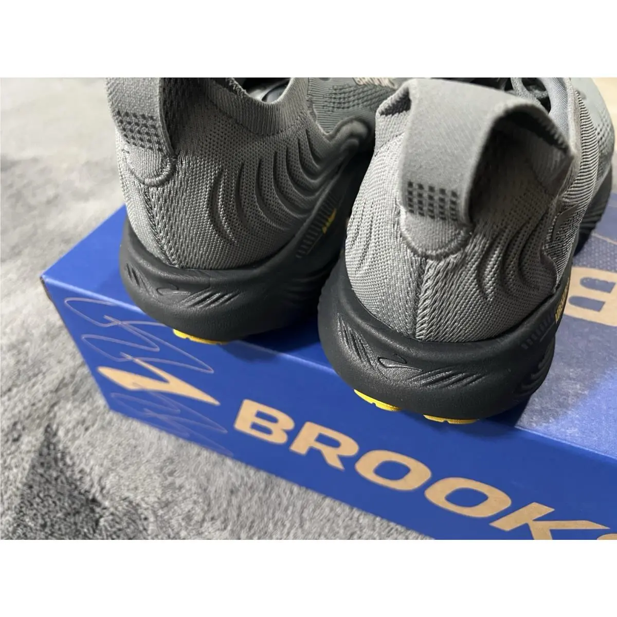 Brooks shoes - Brooks Adrenaline GTS 25 - Adrenaline GTS - Gray 2