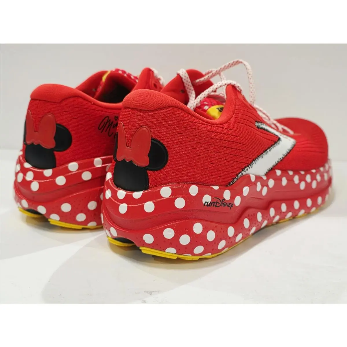 Brooks shoes - Brooks Ghost Max 2 Minnie Mouse - Multi-Color (UPC: 195394710144) 8