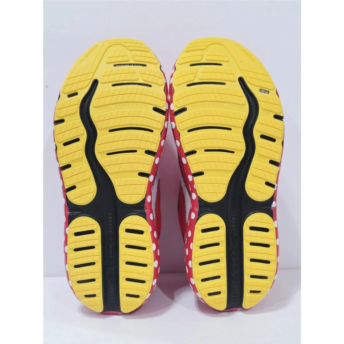 Brooks shoes - Brooks Ghost Max 2 Minnie Mouse - Multi-Color (UPC: 195394710144) 13