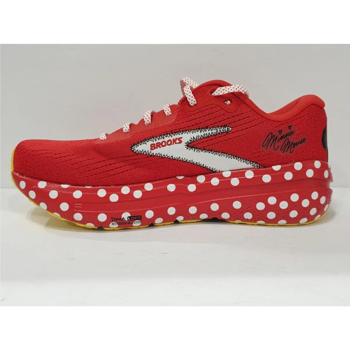 Brooks shoes - Brooks Ghost Max 2 Minnie Mouse - Multi-Color (UPC: 195394710144) 17