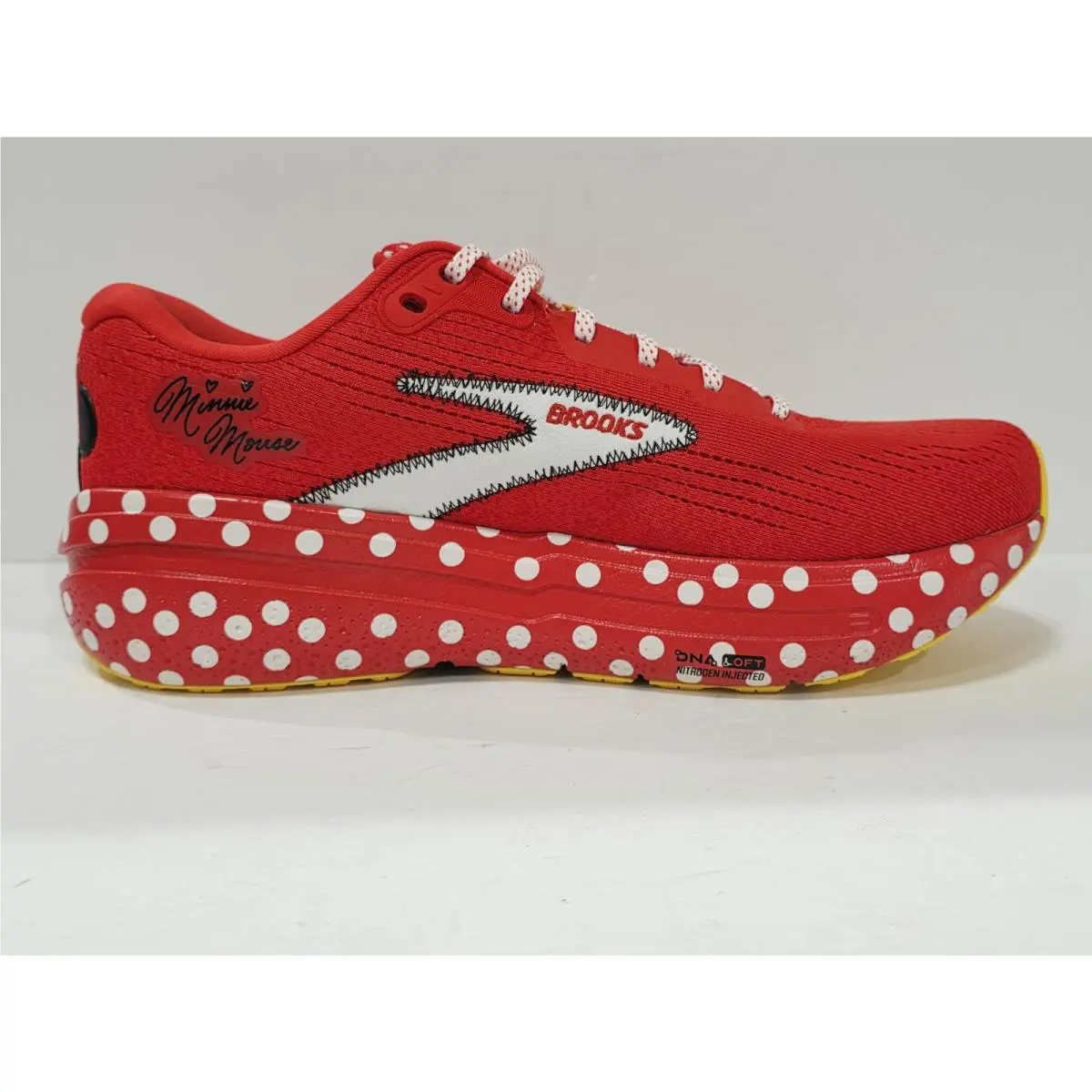 Brooks shoes - Brooks Ghost Max 2 Minnie Mouse - Multi-Color (UPC: 195394710144) 21