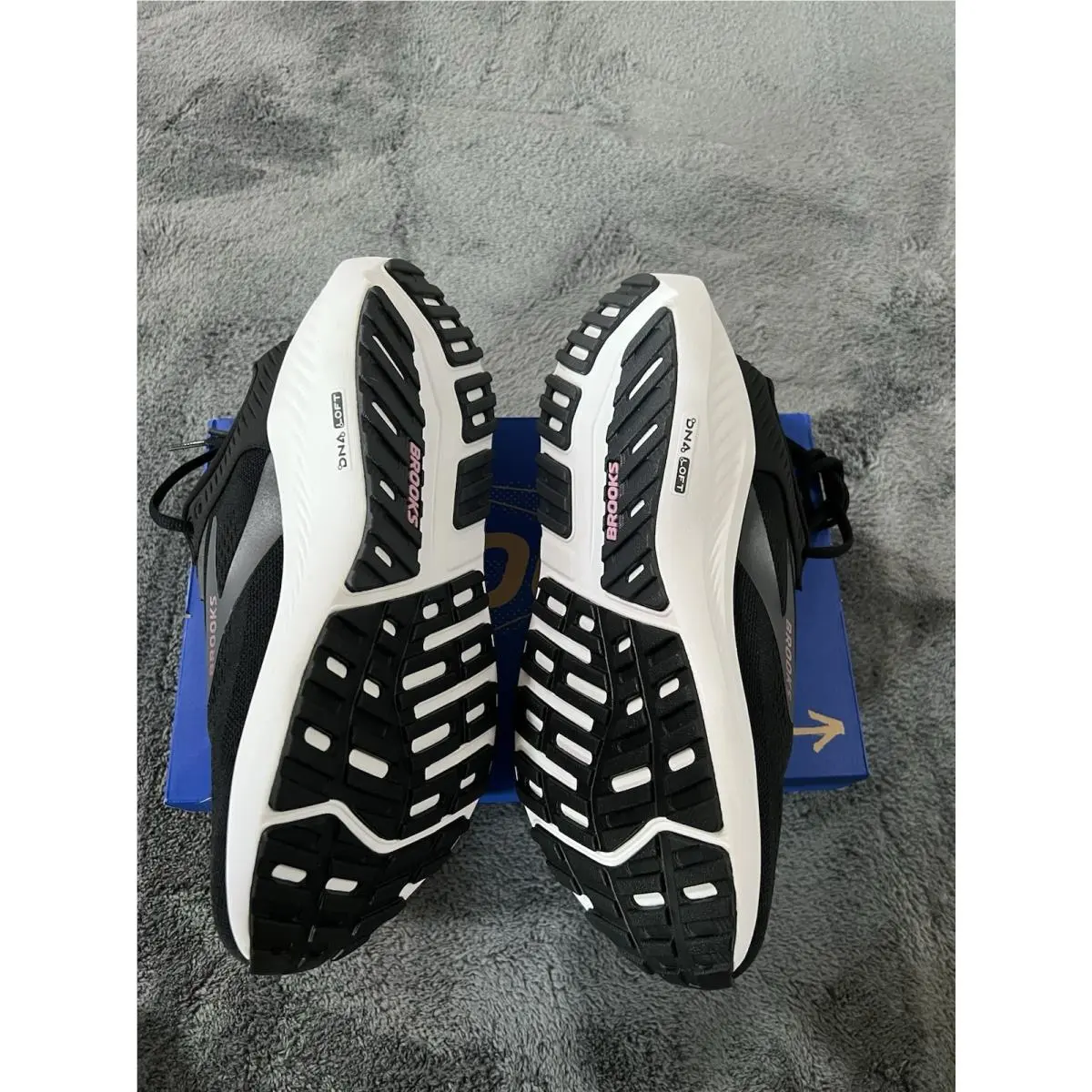 Brooks shoes - Brooks Anthem 8 - Anthem - Black 1