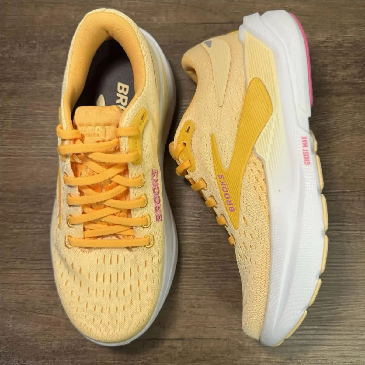 Brooks Ghost Max 3 ‘apricot/super Pink’ Women’s Size 6.5 Running 1204571B876