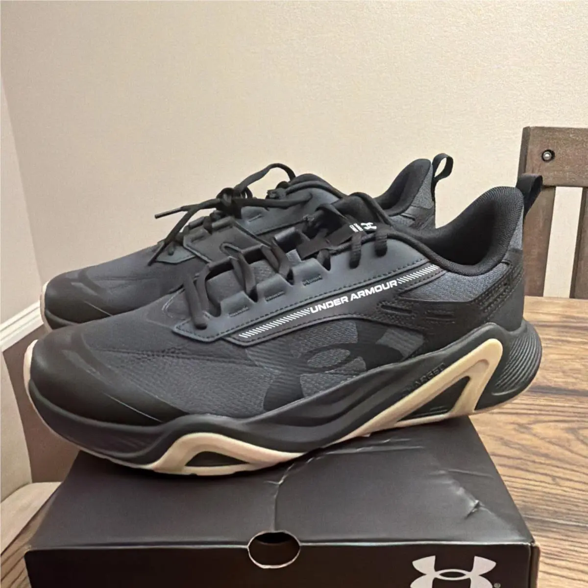 Under Armour shoes - Under Armour Charged Commit TR 5 - Black, Manufacturer: Anthracite / Black - 016 1