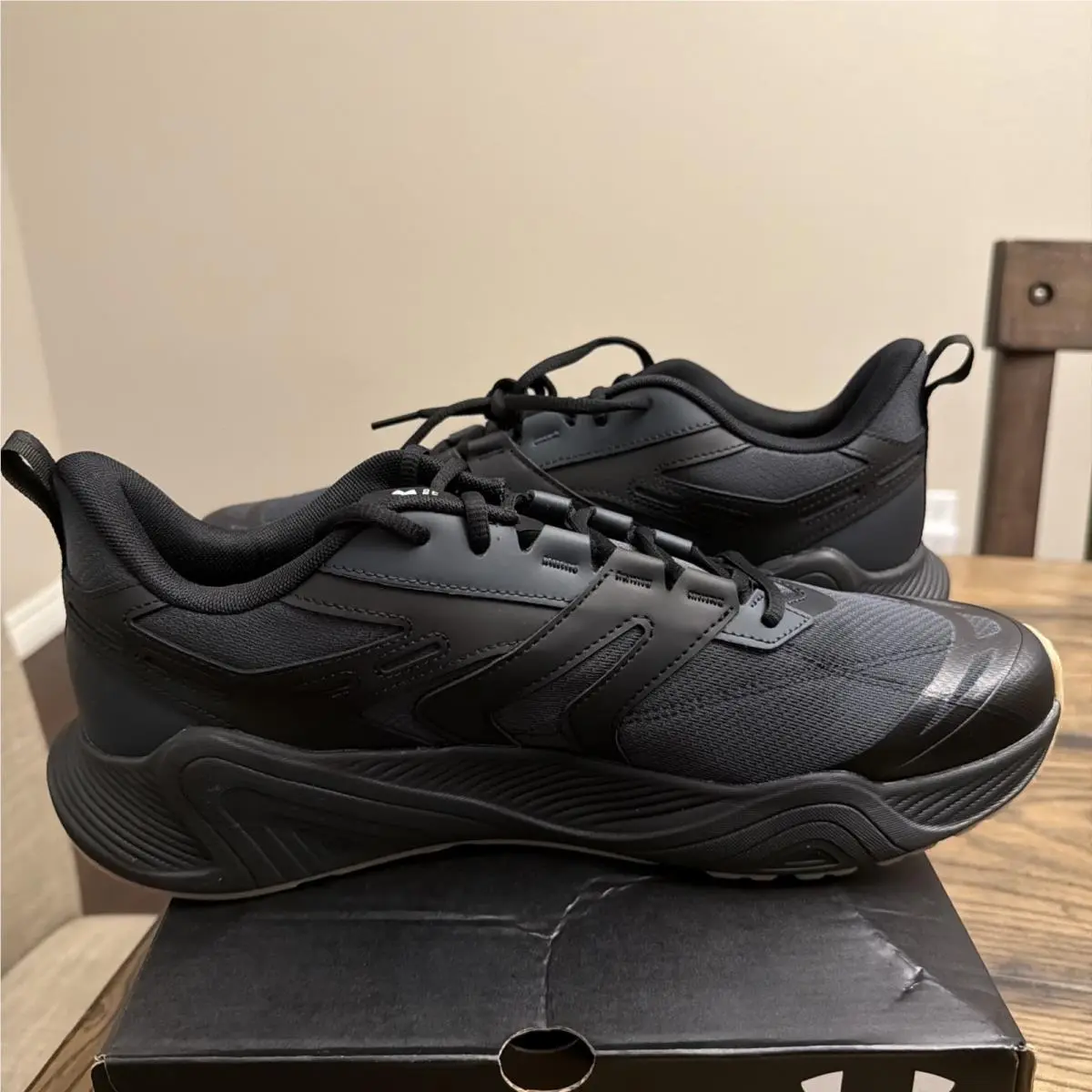 Under Armour shoes - Under Armour Charged Commit TR 5 - Black, Manufacturer: Anthracite / Black - 016 3