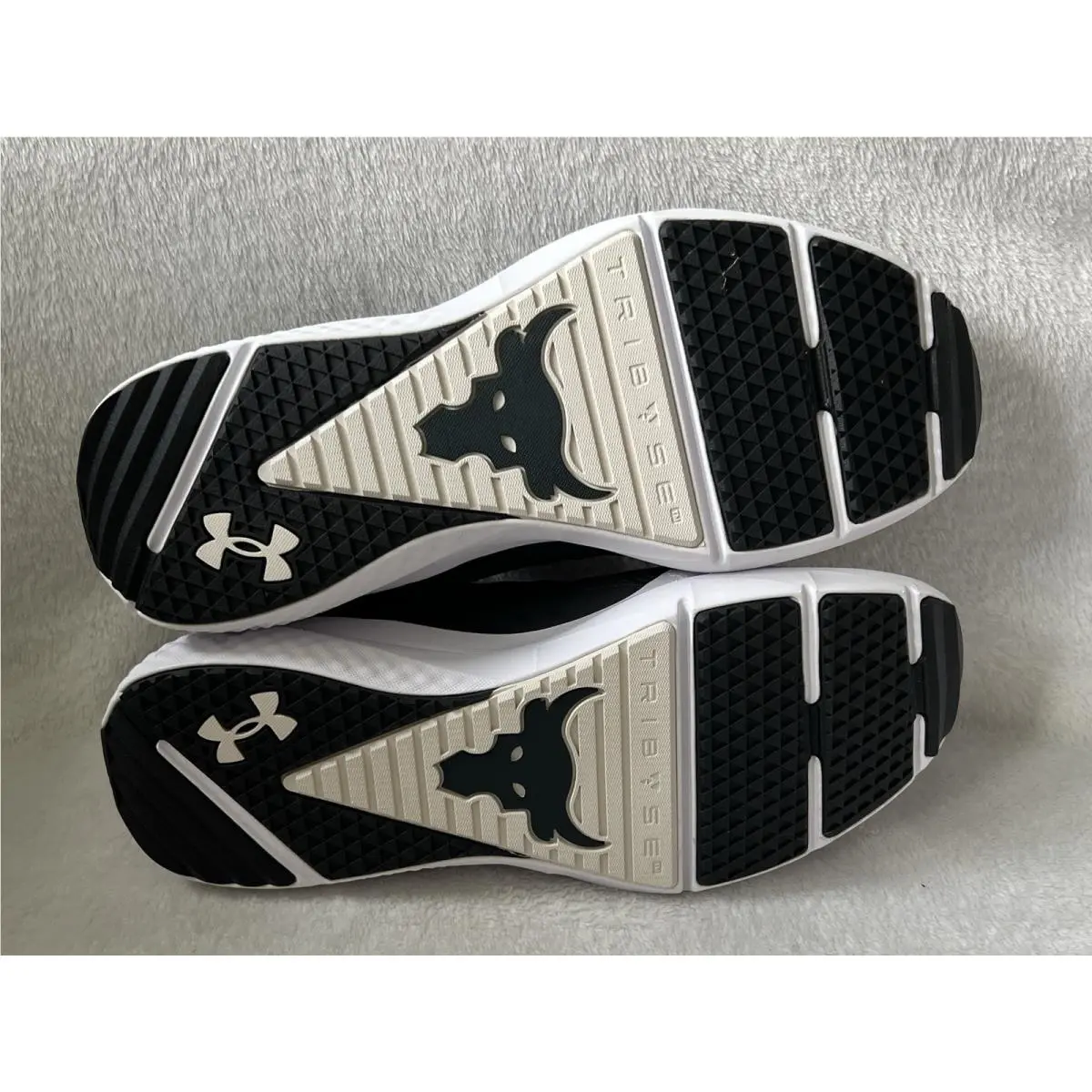 Under Armour shoes - Black 5