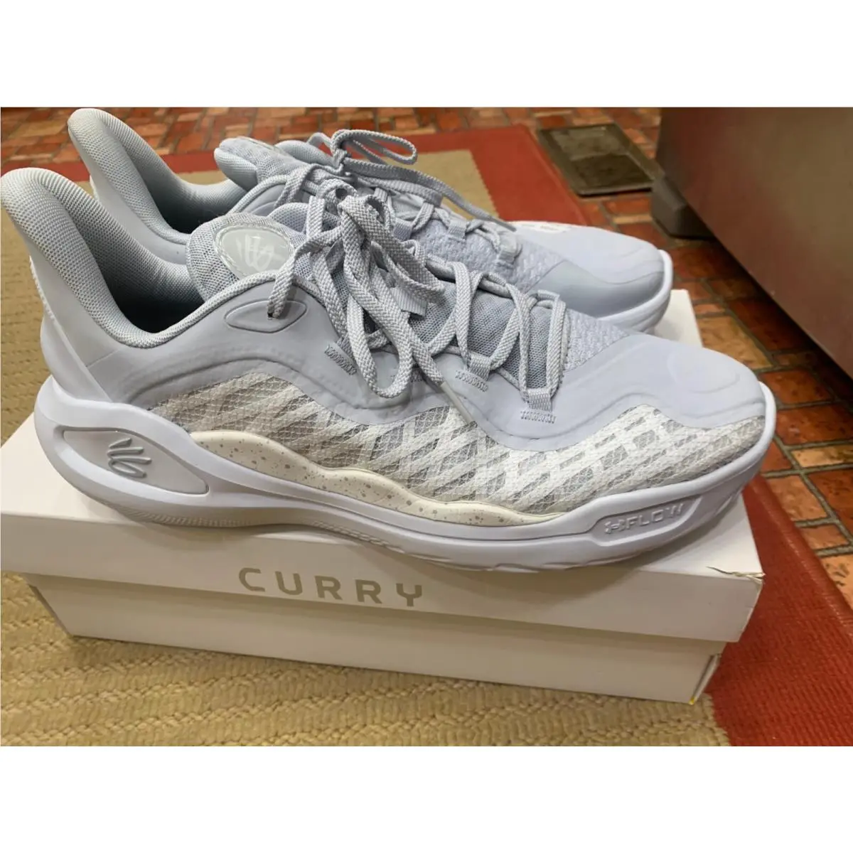 Curry Flow 11 Mens 13 Under Armor Team Low White Mod Grey