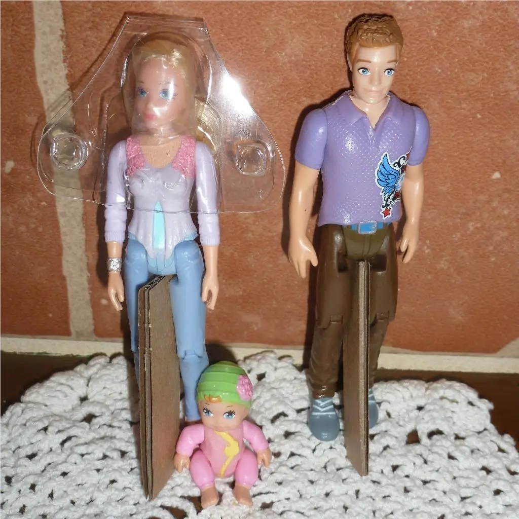 Fisher Price Loving Family Caucasian Family Mom Dad and Baby Girl 2014 Htf