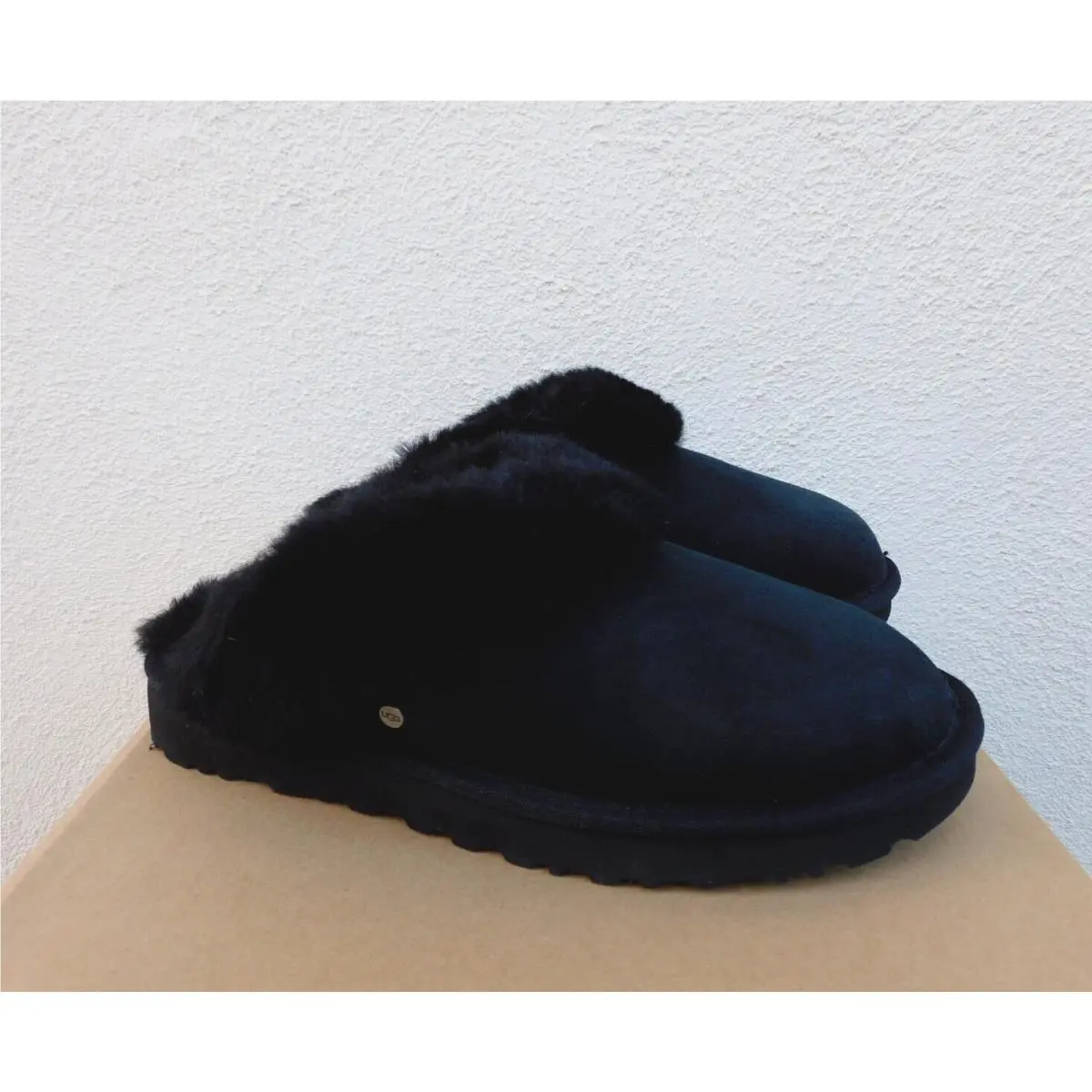 UGG shoes - UGG Classic Slipper II - Classic Slipper - Black (UPC: 195719867782) 0