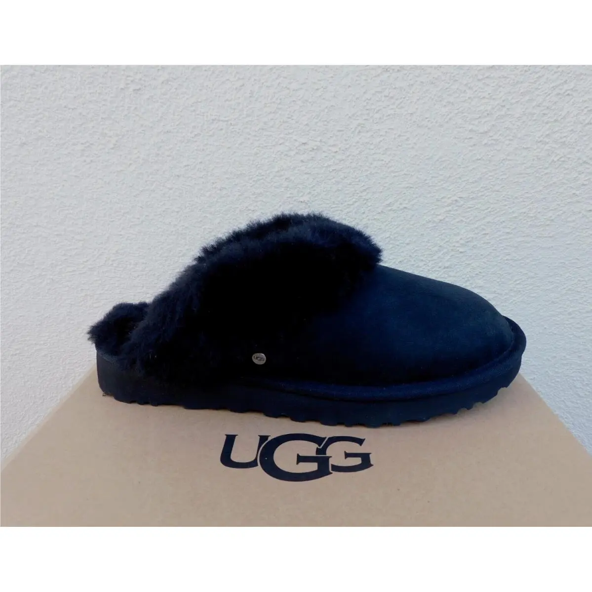UGG shoes - UGG Classic Slipper II - Classic Slipper - Black (UPC: 195719867782) 1