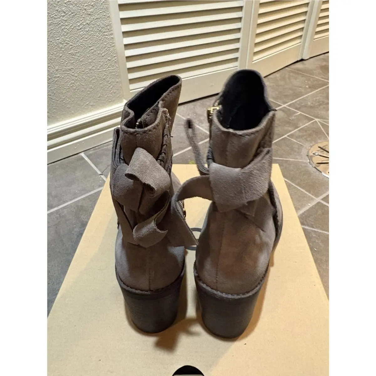 UGG shoes - Fraise - Fraise - Beige (UPC: 190108821055) 0