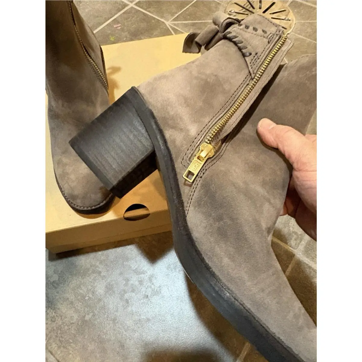 UGG shoes - Fraise - Fraise - Beige (UPC: 190108821055) 2