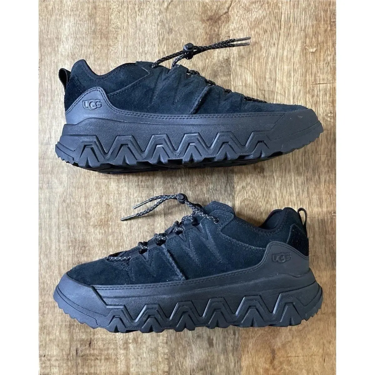 UGG shoes - UGG CA805 V2 Heritage - Heritage - Black 0