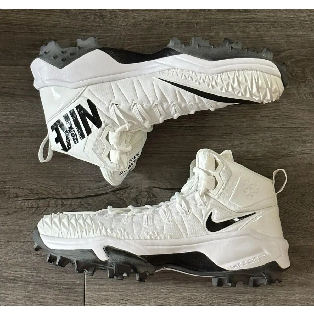 Force Savage Pro Shark Nby Football Cleats White Black 923306-101 Size 11.5 by Nike