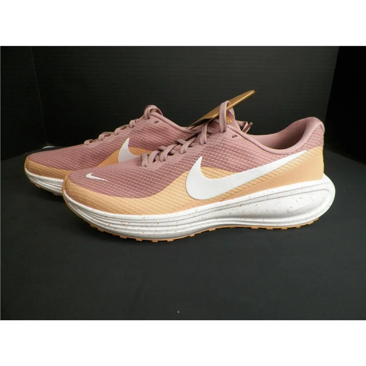 Nike Revolution 8 Running Shoes Women Particle Pink Orange Chalk Size 9.5