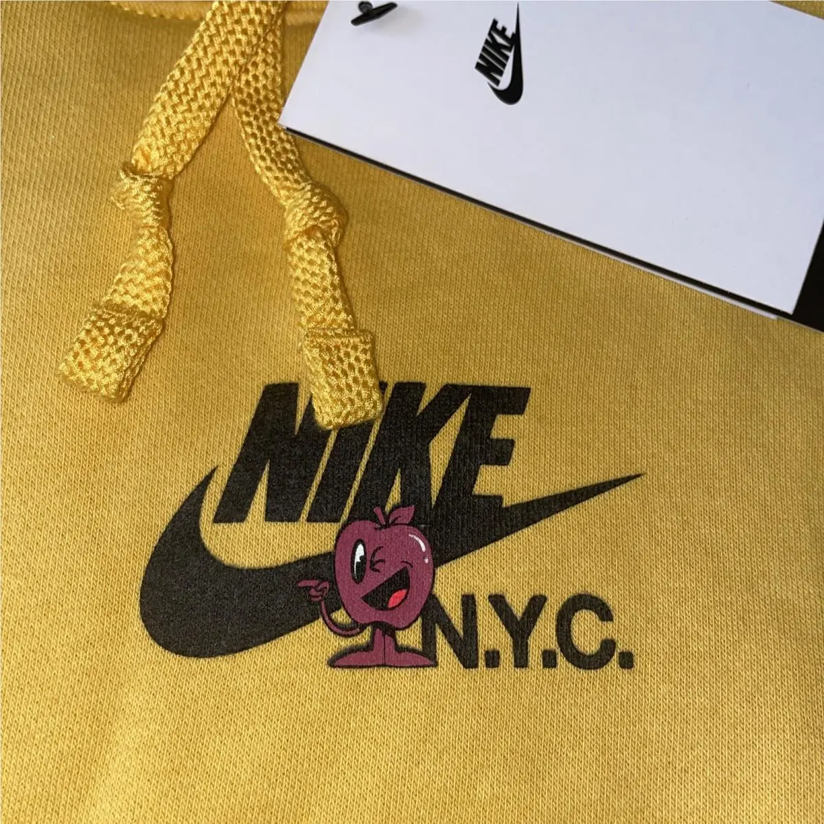 Nike clothing - DQ3548 - DQ3548 - Yellow 9