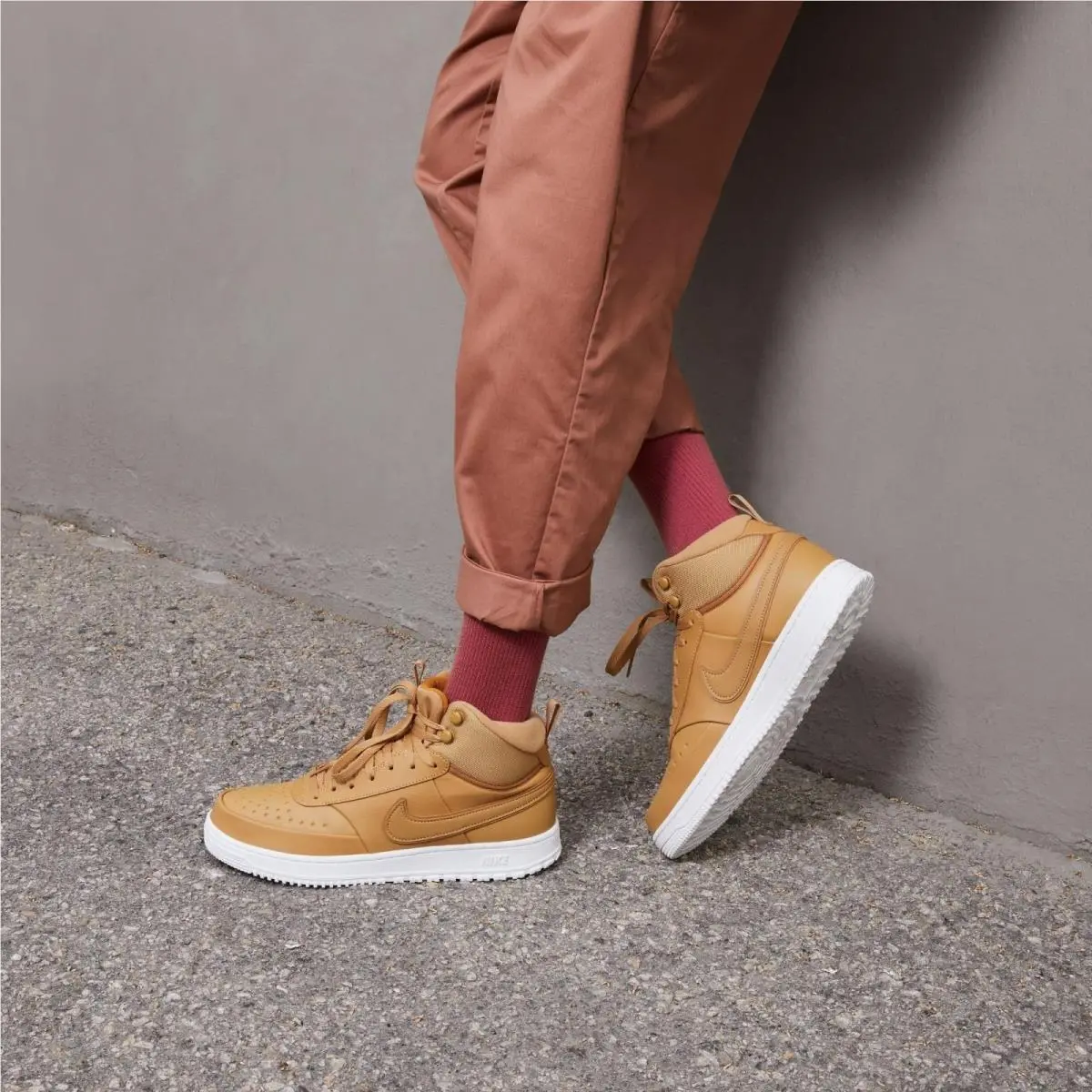 Nike shoes - Brown 5