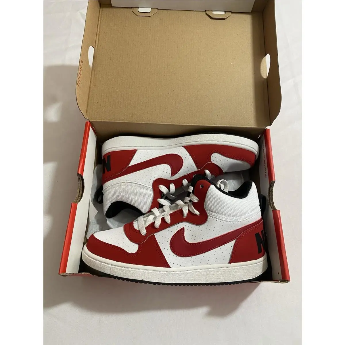 Youth Size 5Y White  Court Borough Mid GS Basketball Shoe 839977 103 by Nike