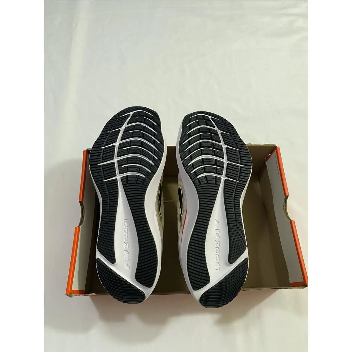 Nike shoes - Nike Zoom Winflo - Zoom Winflo - CW3421100 - White (UPC: 0195238317584) 7