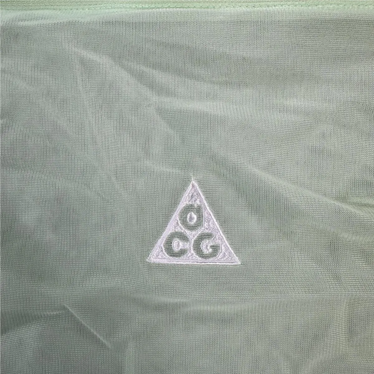 Nike clothing - Green (UPC: 196977903960) 12